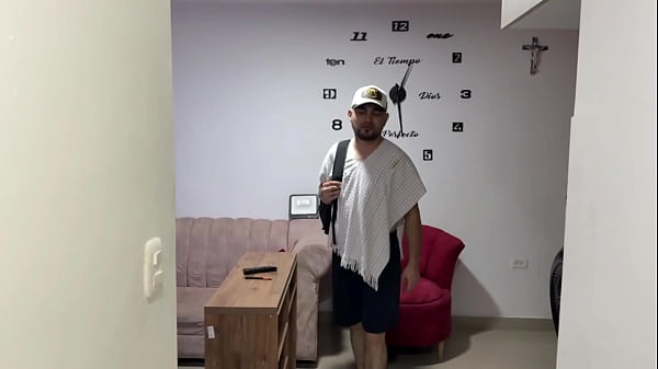 Mi timida madrastra aprende me enseña a follarme a una mujer madura.